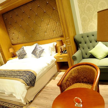 Hotel Britania Kamez المظهر الخارجي الصورة