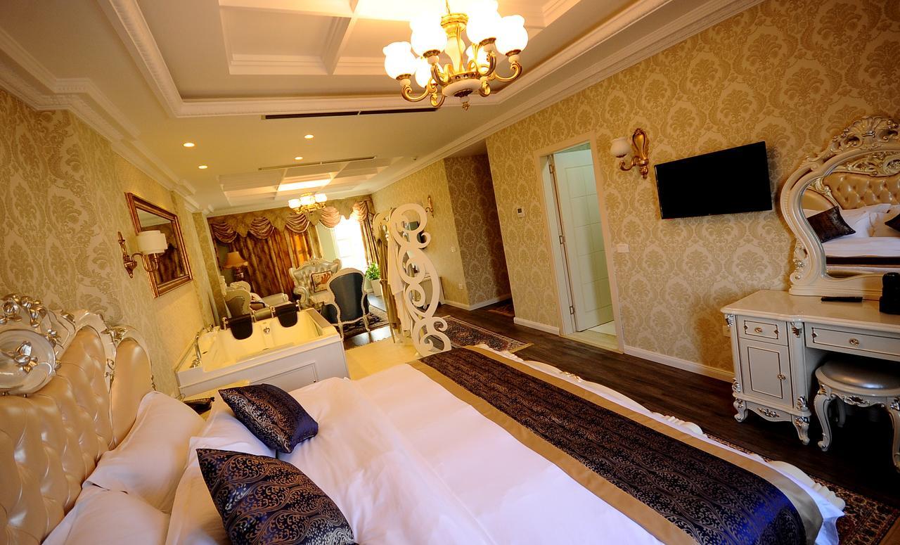 Hotel Britania Kamez المظهر الخارجي الصورة